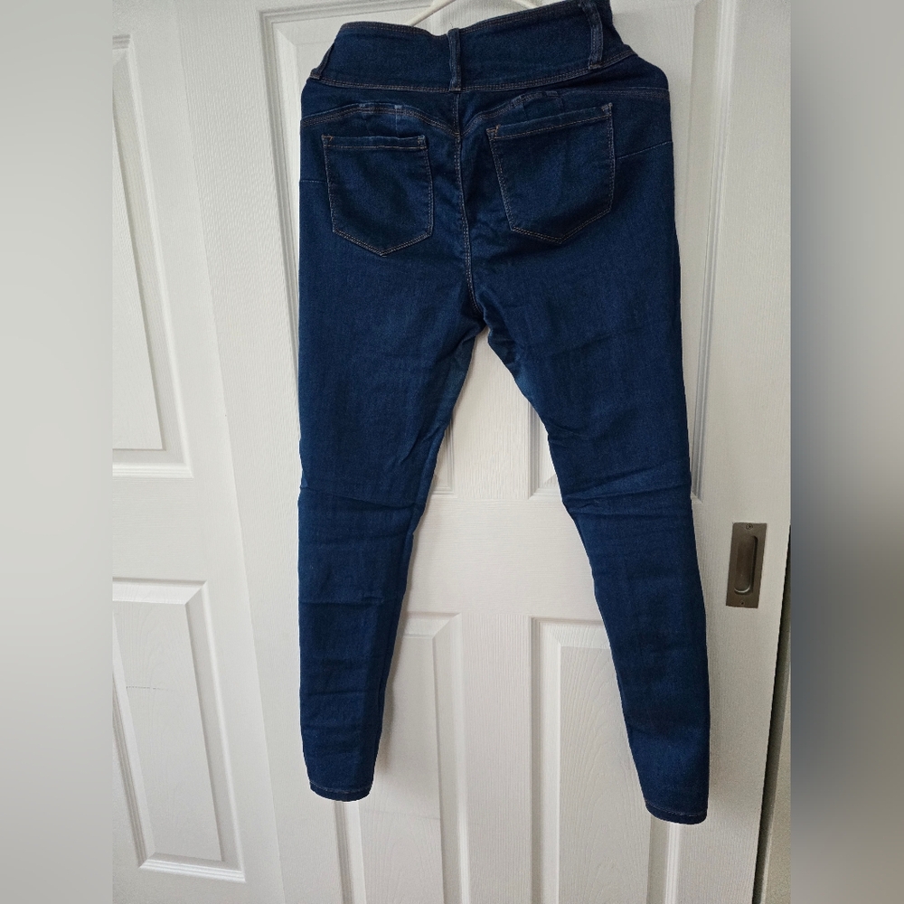 Skinny jeans